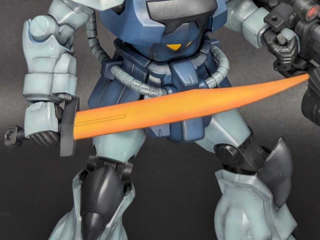 剣はオレンジからのイエロー立ち上げです。