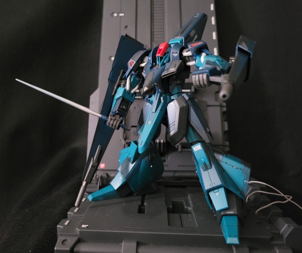 ギャプランは平面の多いデザインです。半光沢コート仕上げにすると、カメラ映りがなんとなくパキッとメタル感アップしてるように映ってて嬉しいです!!