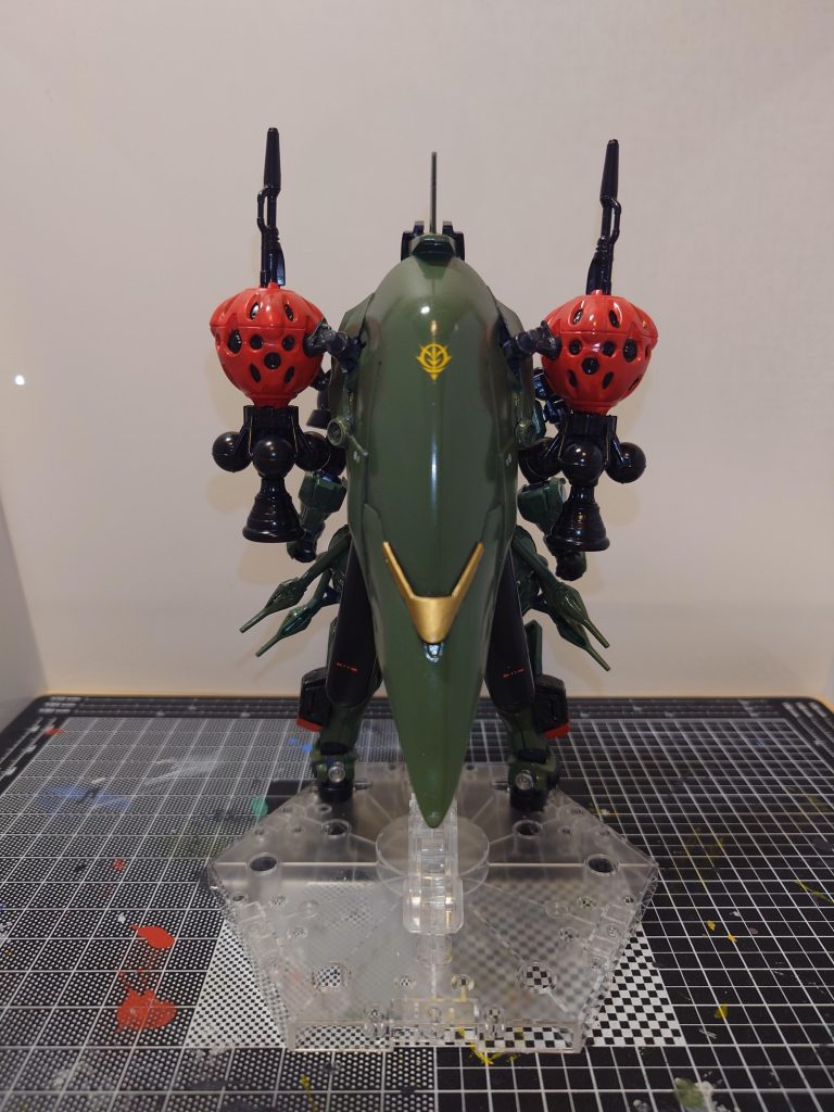 後ろからカラーリングは結果的にザクIII改みたいになりました