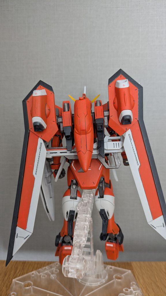 今回の工作全塗装缶サフ筆塗り全塗装スジボリプラバン工作スカートへの裏打ちショルダーパーツの延長+尖らせパテ埋めデーカールつや消しトップコートレジン