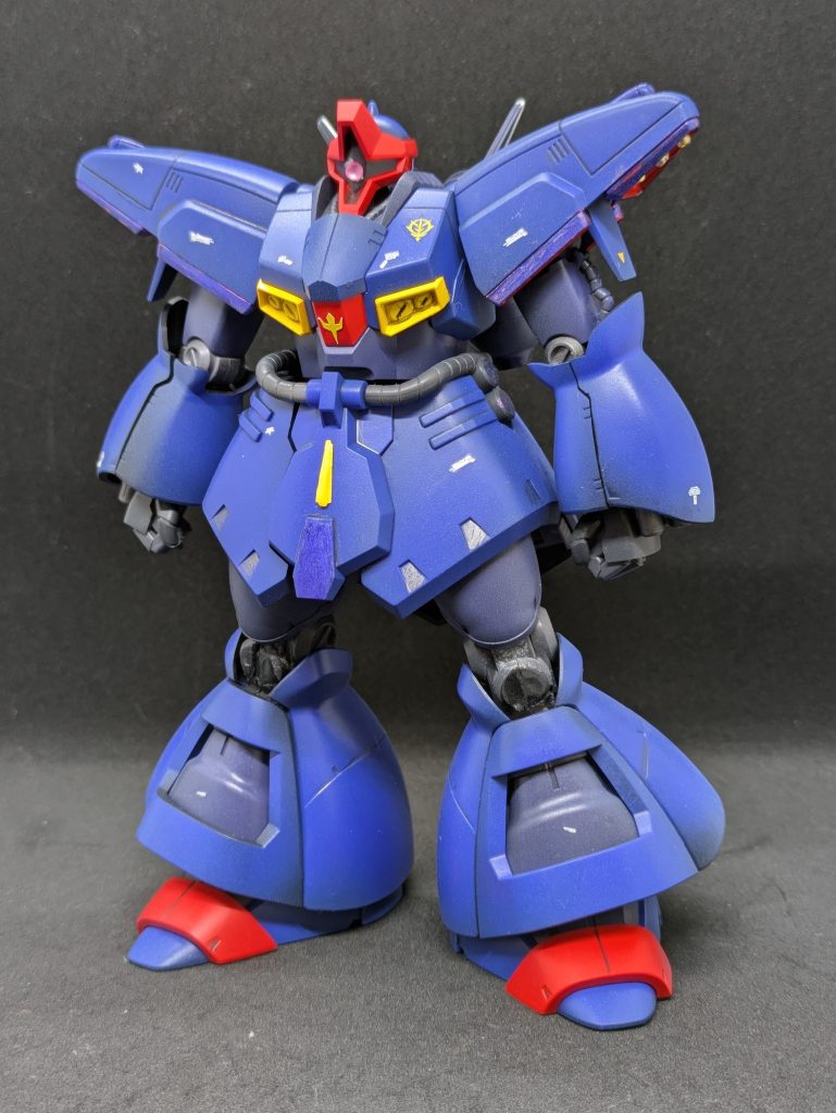 HGUCドライセンその①こちらはHGUC(ダブルゼータ版)です。三連装ビームキャノンの可動ギミックが、こちらは腕部の差し替えで対応となってしまいますが、旧キットで面倒に思った色分部分はHG基準になっているのでストレスを感じません。旧キットも組みやすかったのですが、ガンブラの進化を実感しますね。
