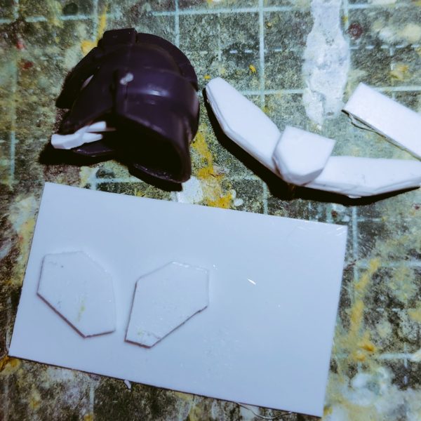 合体用の腕パーツ完成。ウイングゼロの脚にジョイント軸も追加。頭部パーツも作成中。（5枚目）