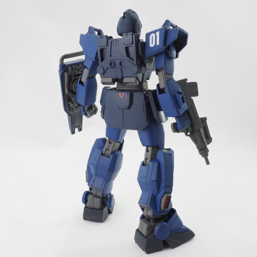 旧HGと新HG(REVIVE版)のミキシングにより、本機の原典であるセガサターンソフト「機動戦士ガンダム外伝THE BLUE DESTINY」の再現を目指しました。