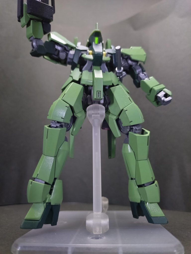 寄りの下からのショットです上半身がボヤけちゃいました😅甲冑着てるみたいでカッコイイ✨️