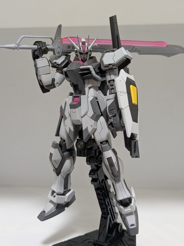 改めてミキシングできる人って凄いですね。僕はバックパックは背中に付ける物。みたいな固定概念を壊せなくて、バックパックを武器にしてみた。みたいな自由な発想ができないのでミキシングは向いてないかもしれません‥(gundam-kao5) でもチャレンジして良かったな。とは感じたのでこれはこれで経験値になったと思います。また精進します(zaku-kao2)最後まで見ていただいてありがとうございました(iori_sei)