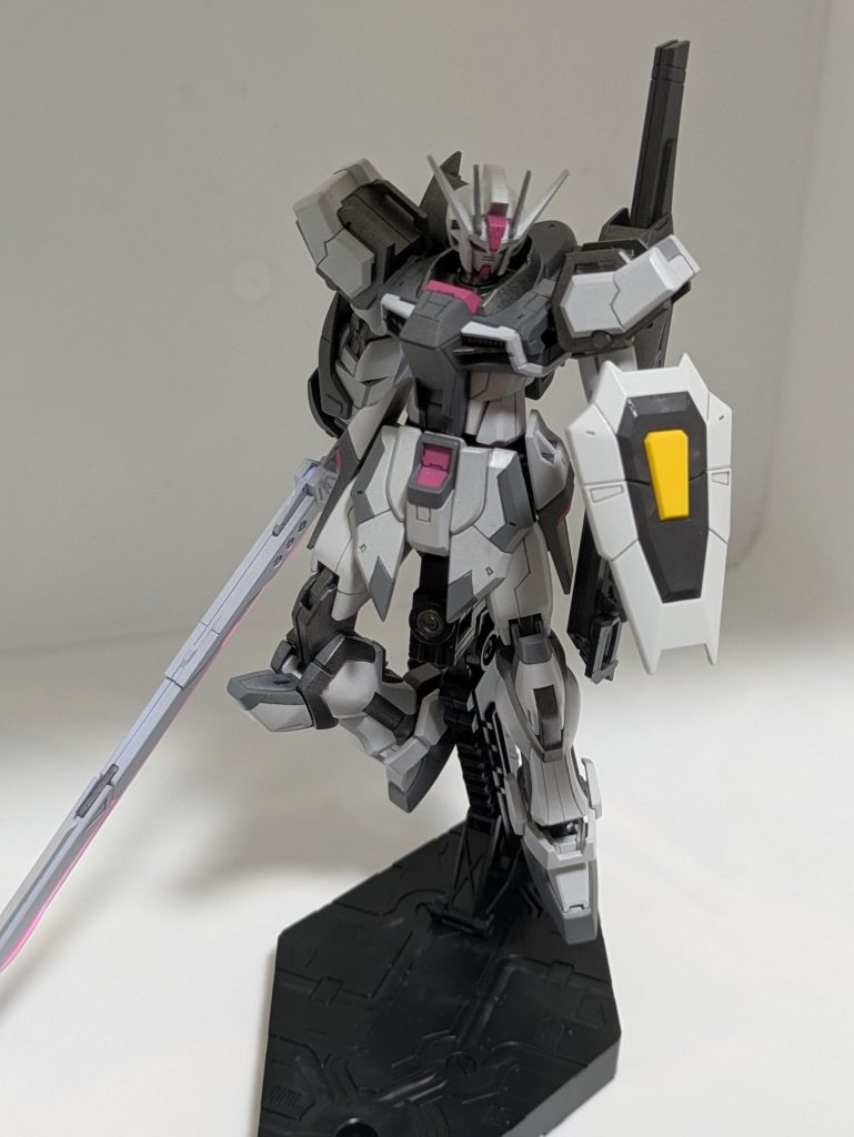 でも自分で塗っておきながら、これディアクティブモードみたい。と思ってしまった僕がいます(zaku-kao4)