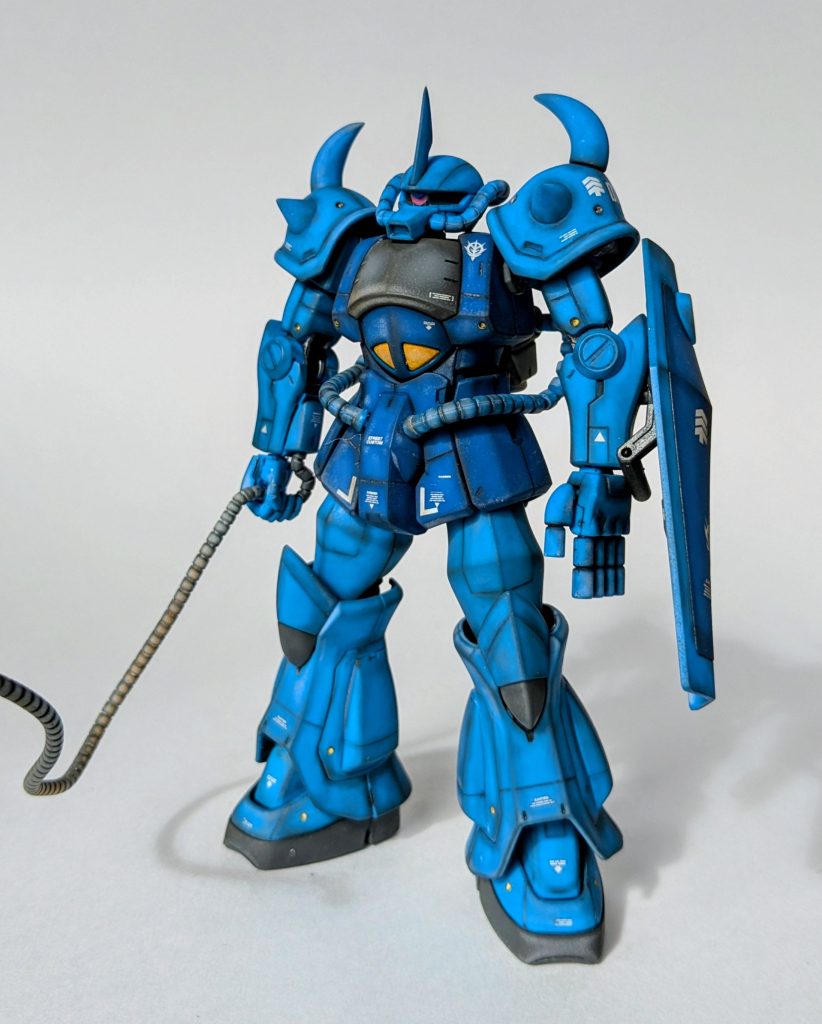 最初は、キレイめ仕上げを考えていたのですが、途中のつや消しトップコートで白化してしまい、なんとかごまかそうとウェザリングマスターで陰影やちょい汚しを。結果オーライで、それっぽく仕上がりました。