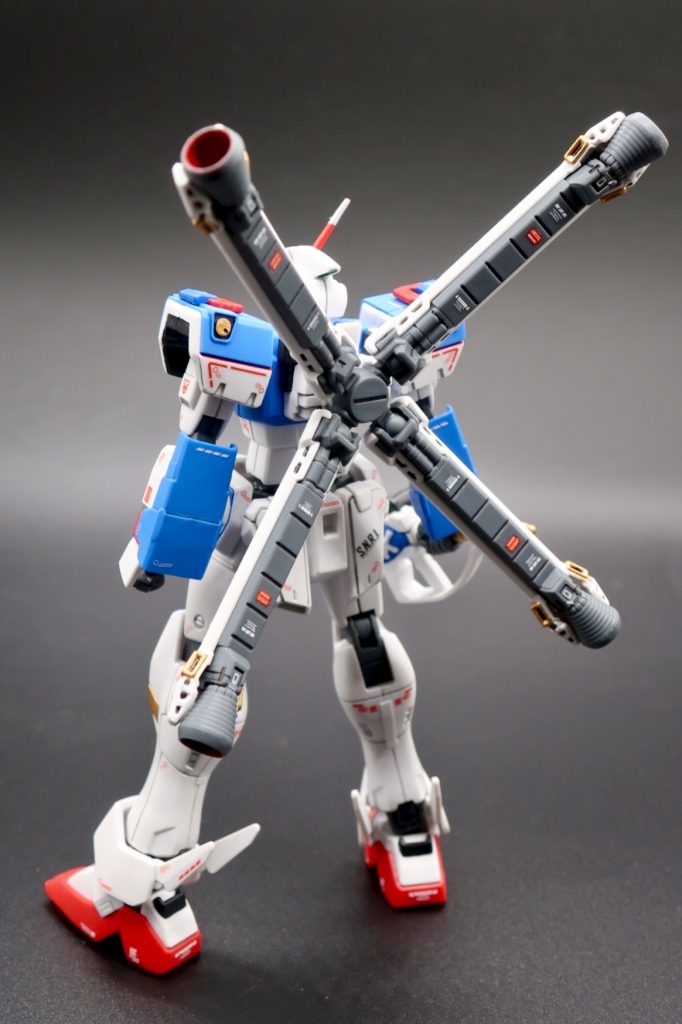 バーニアはモンザレッドで塗っています。