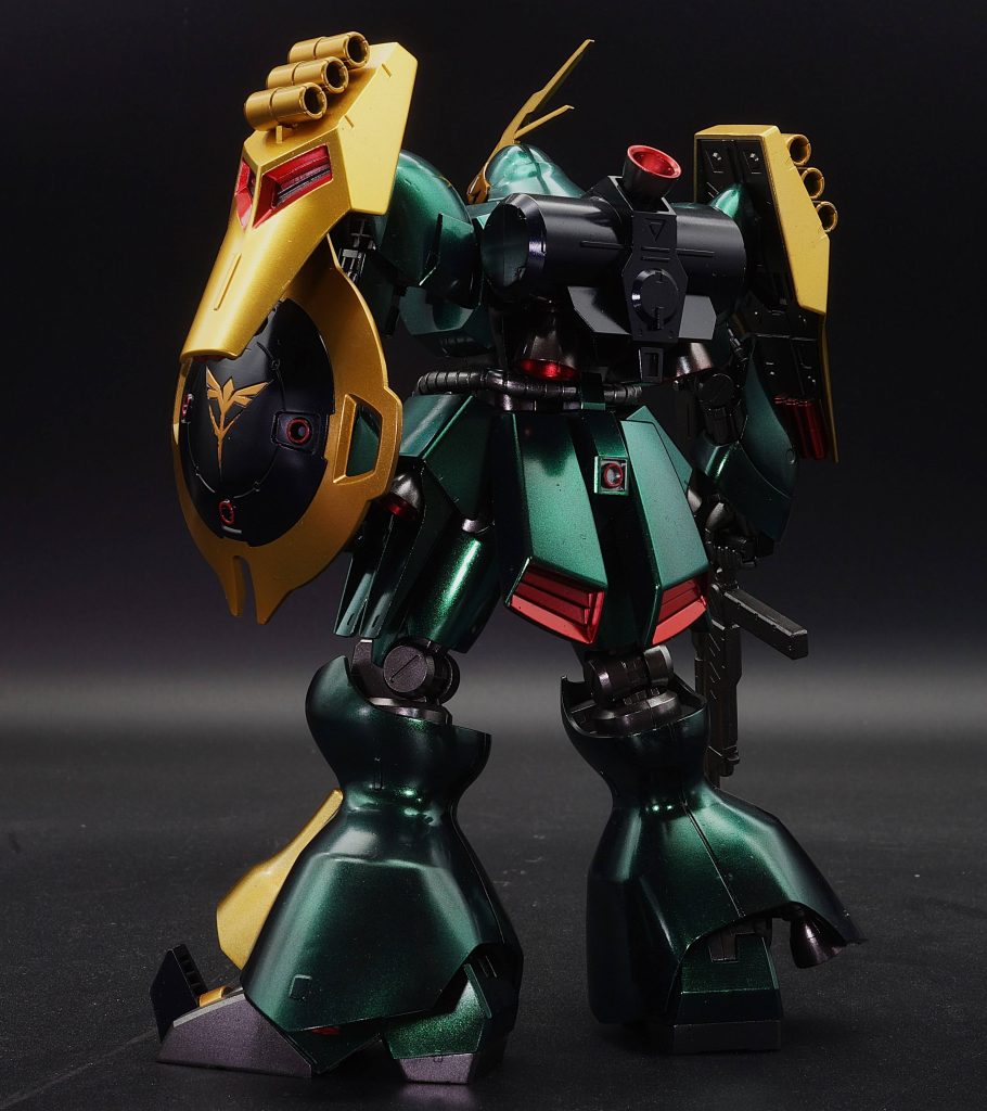 HGUC ヤクト・ドーガ(ギュネイ・ガス専用機)　メタリック塗装–4枚目/制作者：あるむ