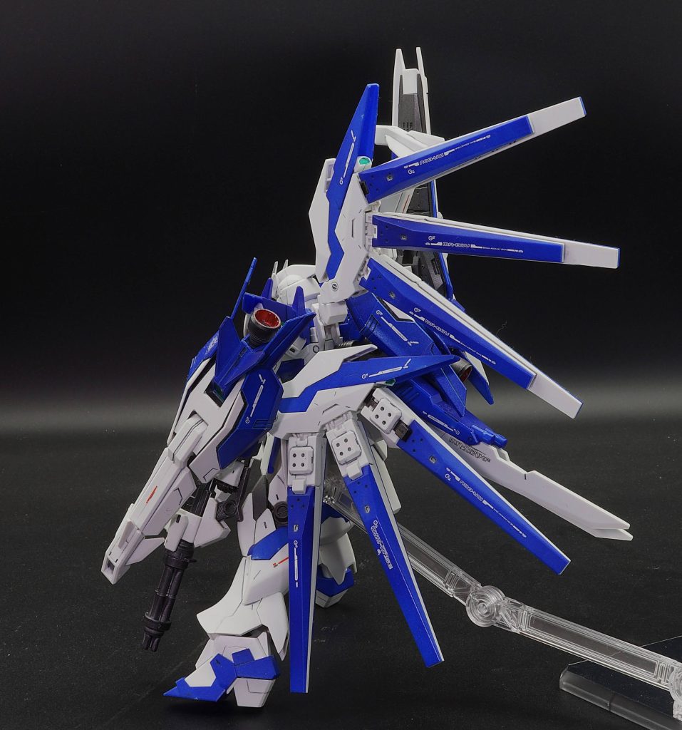HGBF Hi-νガンダムヴレイブ全塗装–3枚目/制作者：あるむ