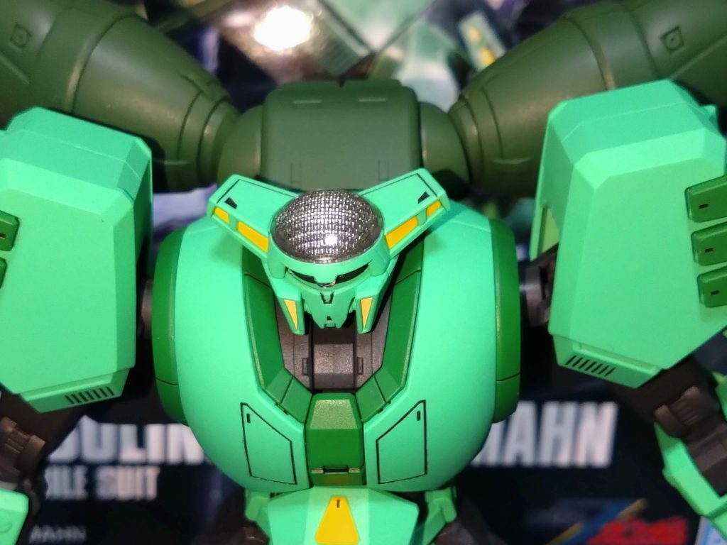 レドーム綺麗です、顔パーツが二つ作れるのは良い仕様ですね