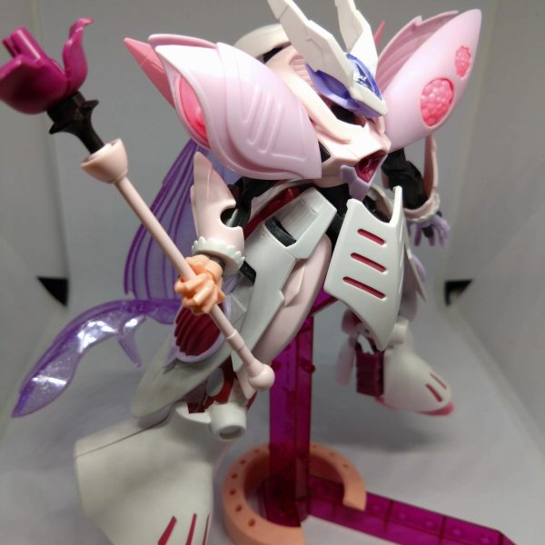 某ナイのかアルのかわからないガンダムのエフェクトがようやく手に入ったので実装しました。ラメと色合いがとても良い( 'ᢦ' )b（2枚目）