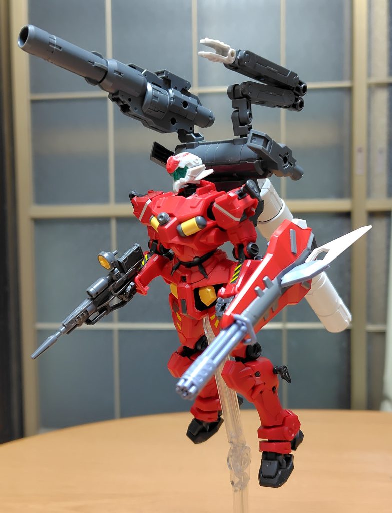 軽キャノンも装備。2点穴が有ればどの機体でも装備可能なので。