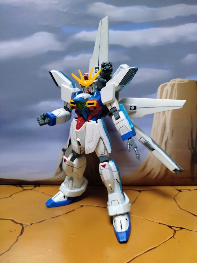 ショルダーガトリングは旧キット1/100ガンダムエックスのを拝借してます(⁠≧⁠▽⁠≦⁠)ピッタリなんですよ。