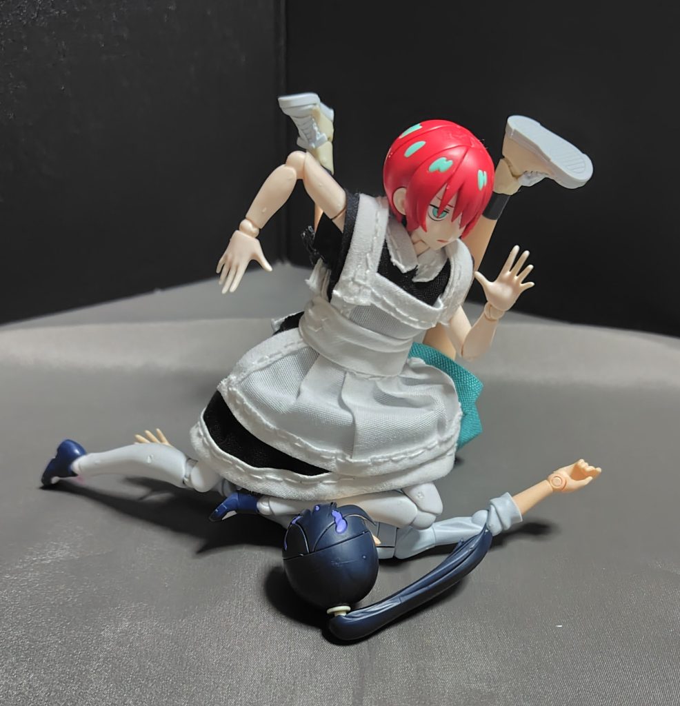 くらえ、地獄の断頭台!!!空中で相手の首筋を正確にとらえ、脚をギロチンにみたてて地面に叩きつける最強の必殺技。※良い子のみんなは現実世界で絶対に真似してはいけないぞ!!!