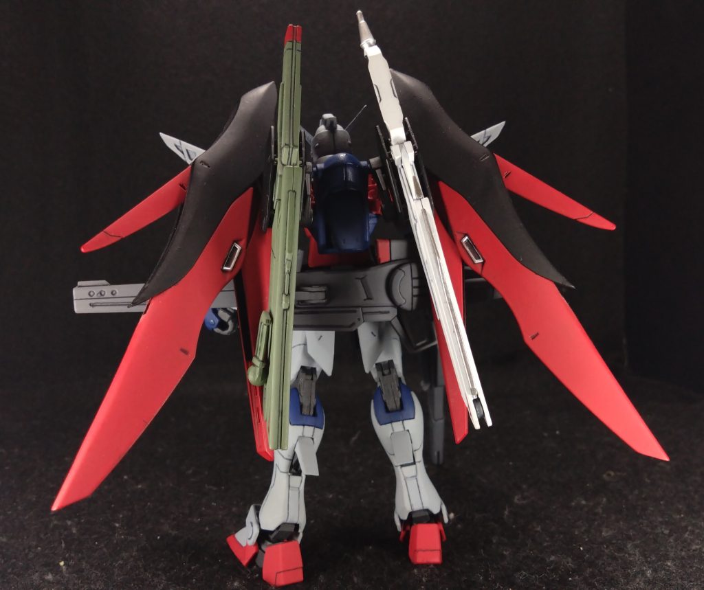 背面レールガンはゲルググとキャバリアーから一丁ずつ拝借、ジョイントのおかげでマウント出来るのがとても嬉しい