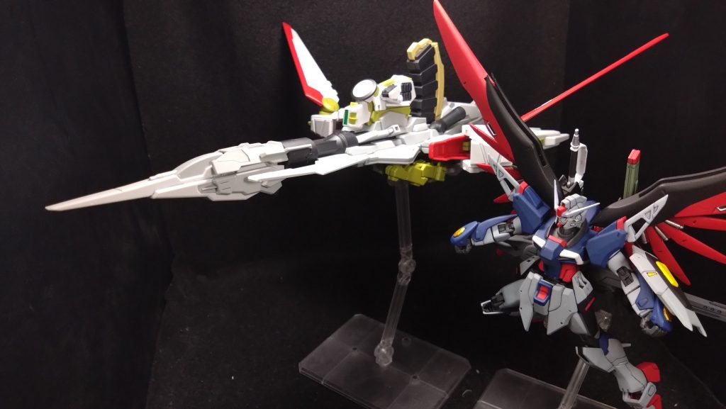 「お前の装備を受け取れ!」