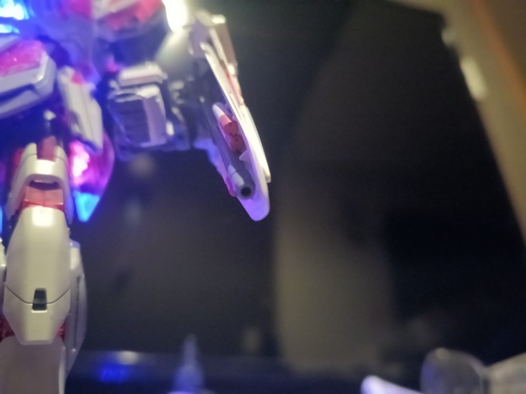 本来シールドキャノンにも入れてましたが、向きを変えた時に断線😱😰💦💦修復は諦めました💦💦