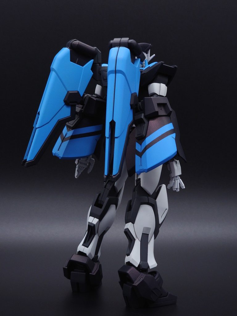 雪花ラミィ専用機《ガンダムフルール》–3枚目/制作者：LEN