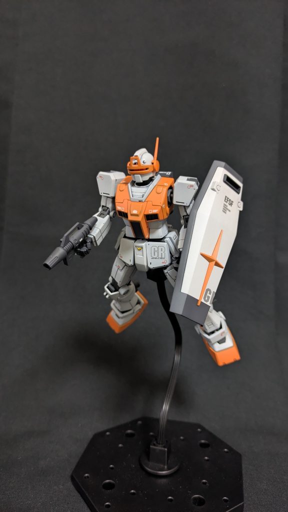 フルアーマーガンダムで余ったガンダムシールドを加工して装備させました。