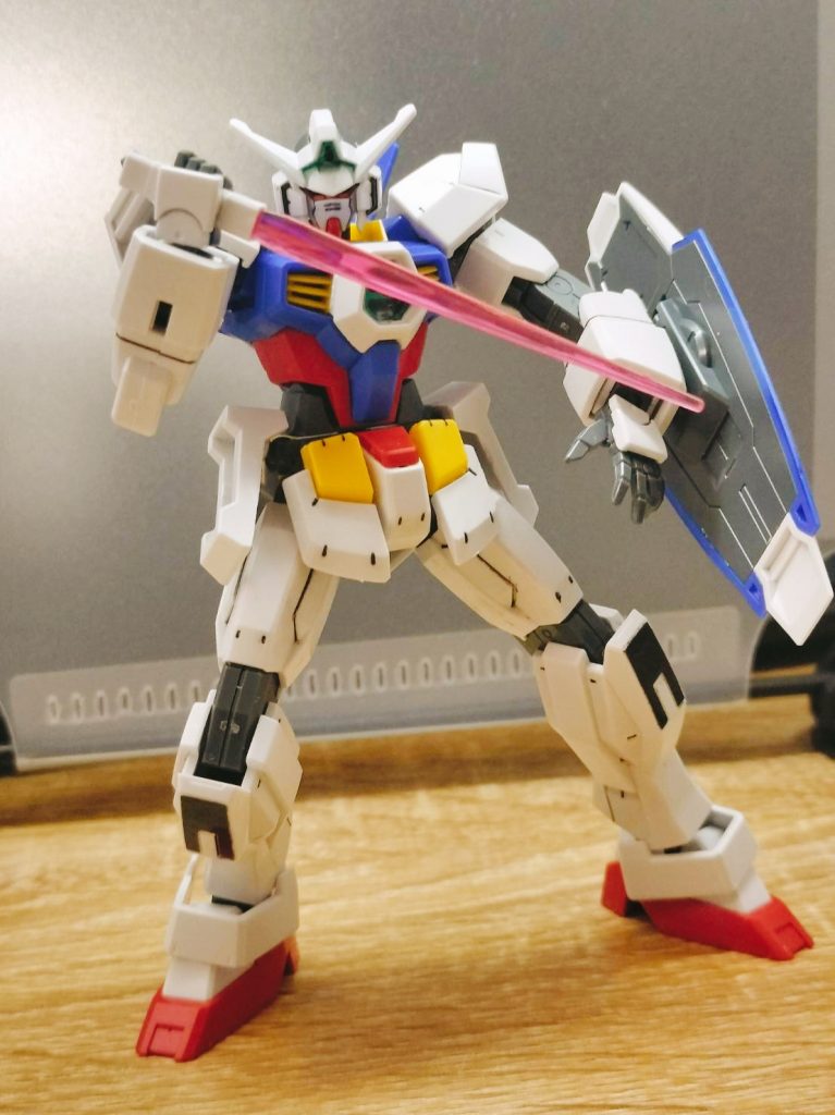 ノーマル装備です。(ビームサーベル裏手持ち)