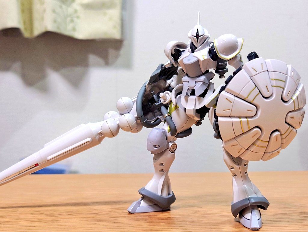 HG エグザベ専用ギャン–2枚目/制作者：隠れ蓑