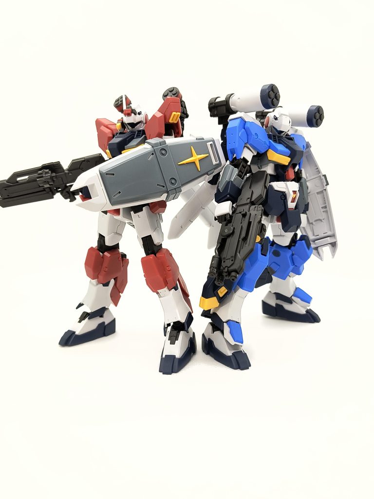 ライトアーマーと一緒に戦隊ヒーローみたいでいいですよねほかのカラーリングでオリジナルアーマー装備を作ってみるのも面白いかも？