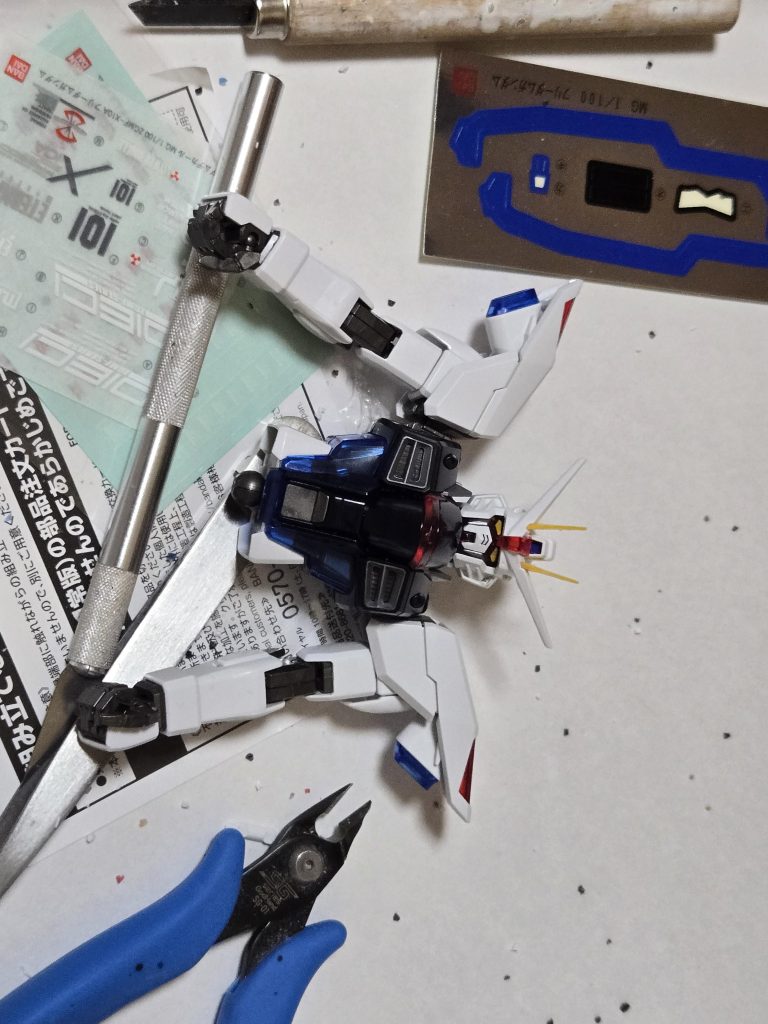 ゼロから始めるガンプラ生活20体目–3枚目/制作者：英吉