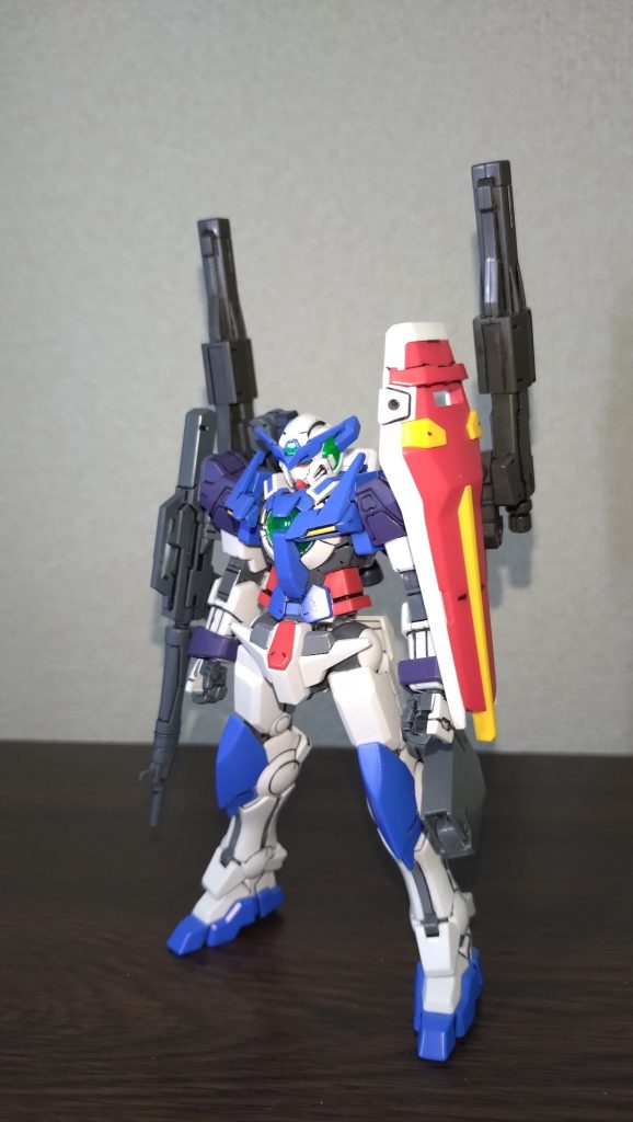 このときは、左脚にピストルを付けていましたが変更して右脚に装備しました。