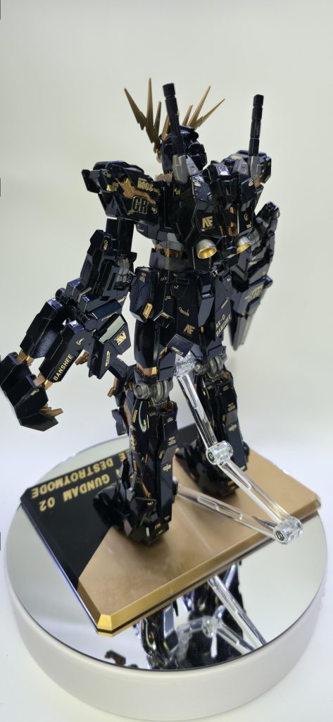 後ろ その他水転写はVer.Kaの最終決戦仕様のものを使用し 追加で型式番号のデカールも作成し使用。