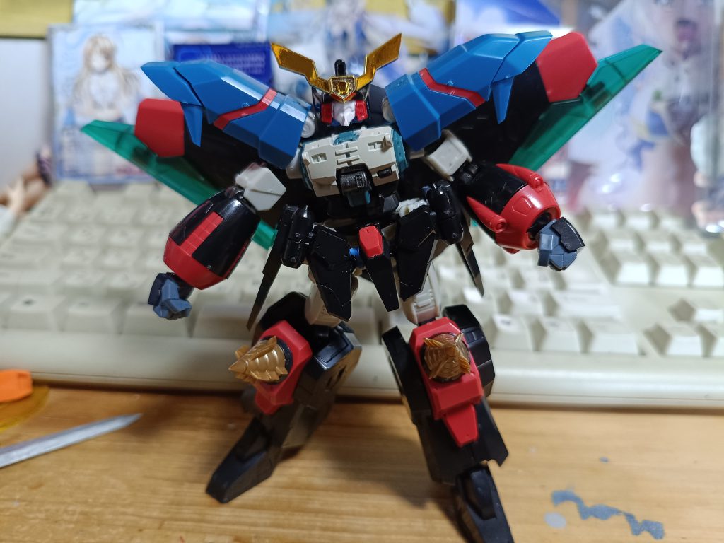 そしてリアスカート装備状態ボデイ以外ガオファイガーぽい