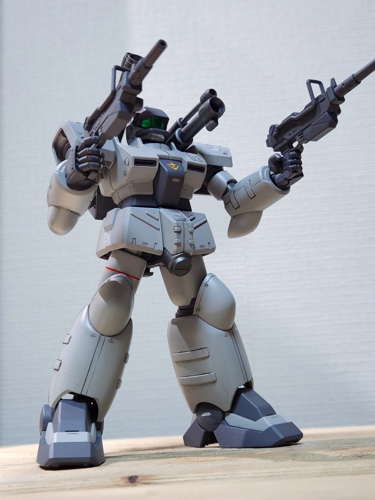 面出しとモールド彫り直しと、腿と腰を少しだけ延長して、ハンドパーツを3Dプリント製、メインカメラをレジンにした以外はキットのままです。