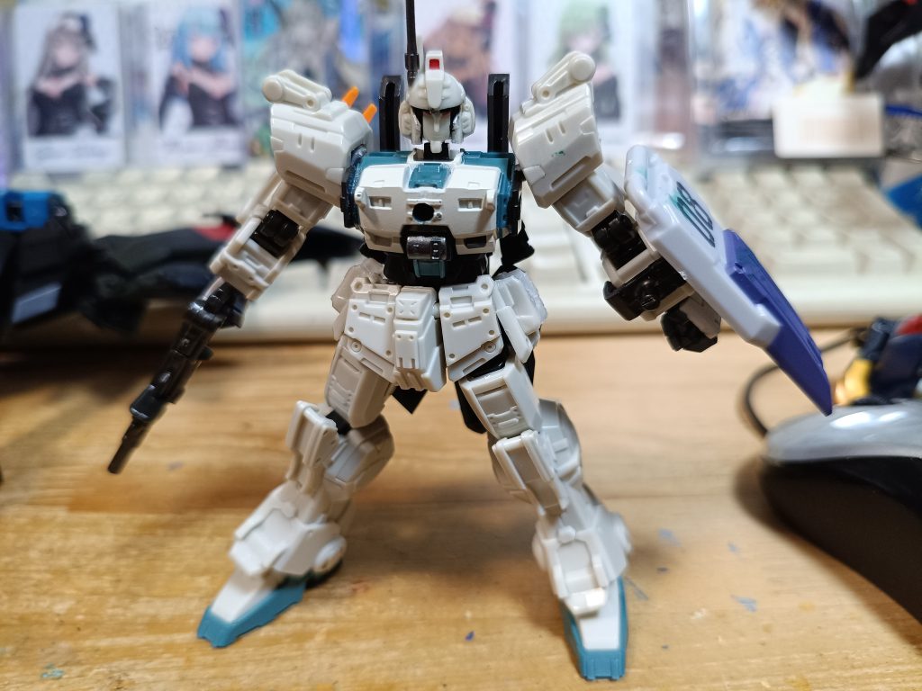 EZ8まあ顔を変えてます普通のガンダム顔にも戻せます