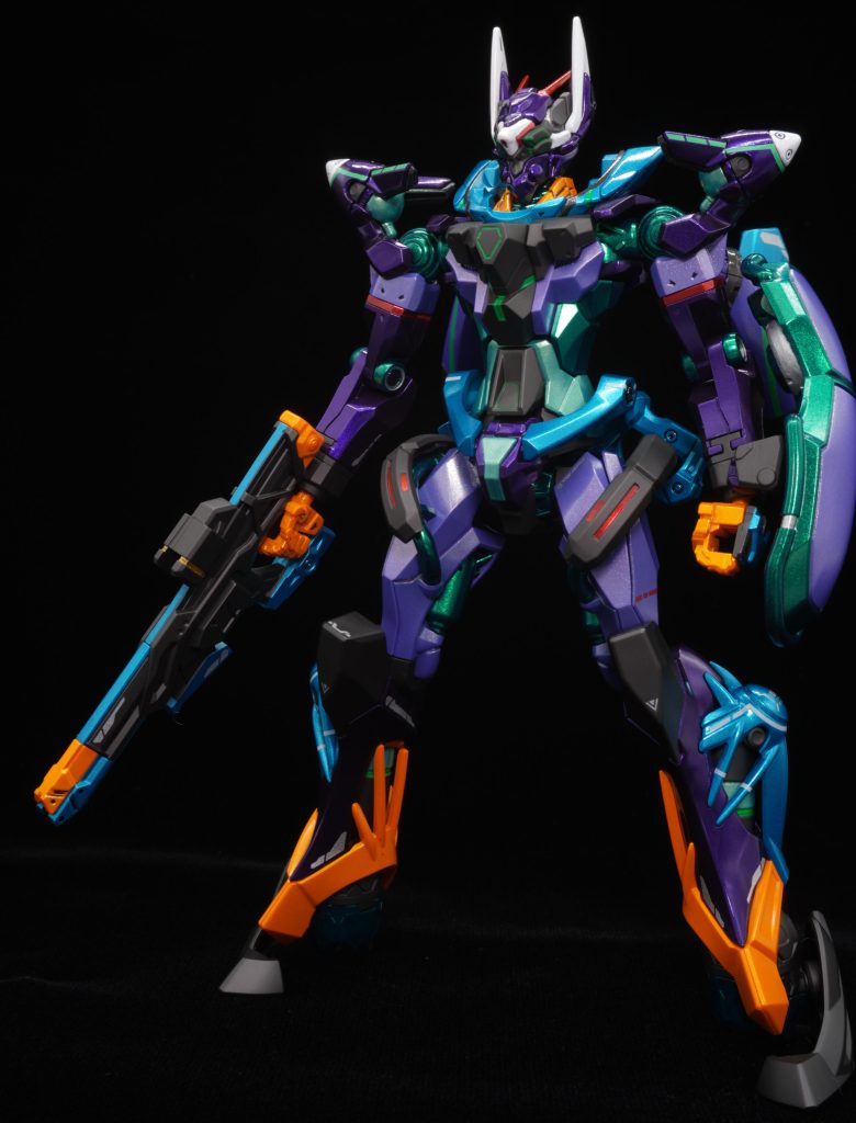 ガイアノーツの純色パールシリーズを使用して、パール塗装で製作しました。各パーツの塗り分けが多く、色を作ったりするのがかなり大変でした…