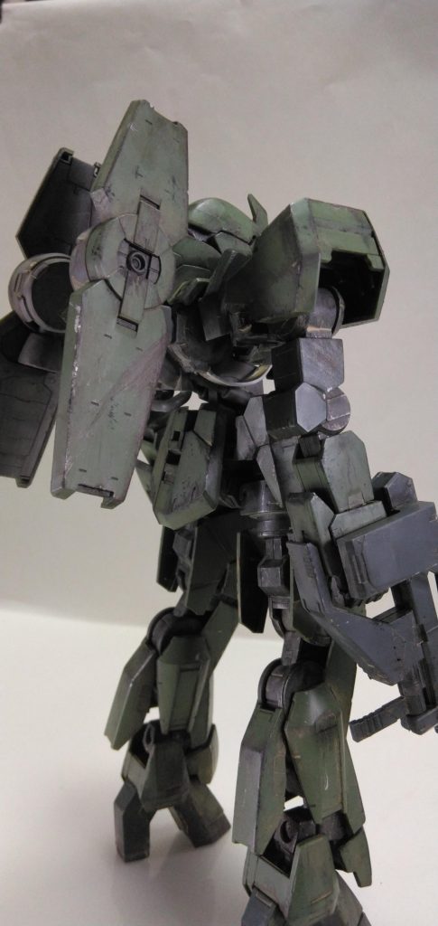 鉄血系はウェザリング似合うから良いよね…