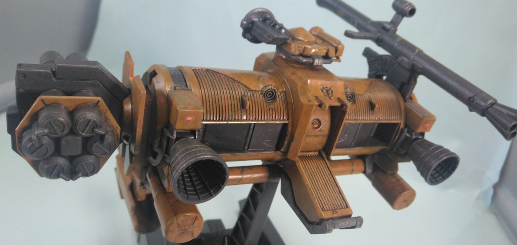 結構デカいね。ザク横にしたぐらいのサイズか。