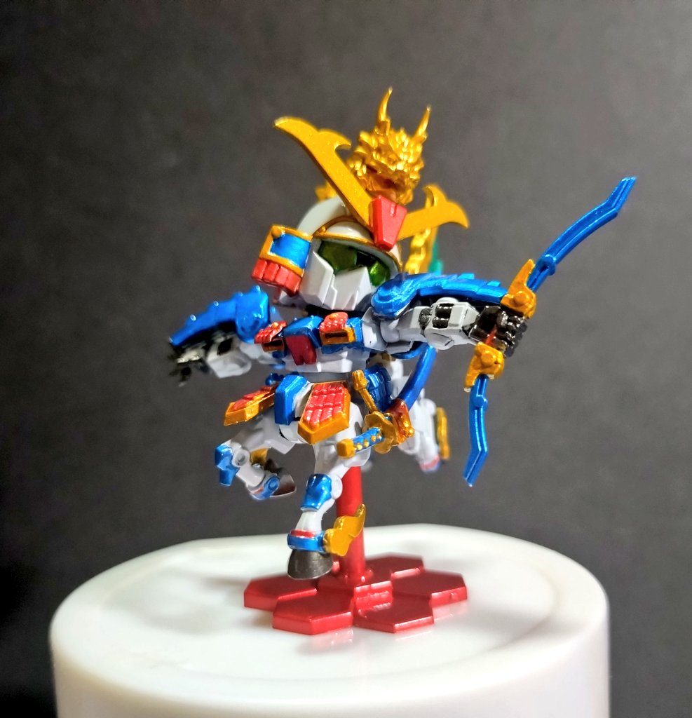 ・途中経過その2ある程度水性マーカーで塗ったら光沢クリアを吹いて定着させ、その上からさらにマーカーで塗る作業を数回繰り返しスミイレ前まで到達