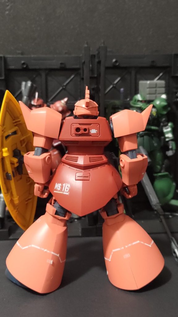 hgシャア専用ゲルググ成型色仕上げ　素組み完成品–4枚目/制作者：『天倍』　ヤー・ホイホイ　『罪プラ崩師』