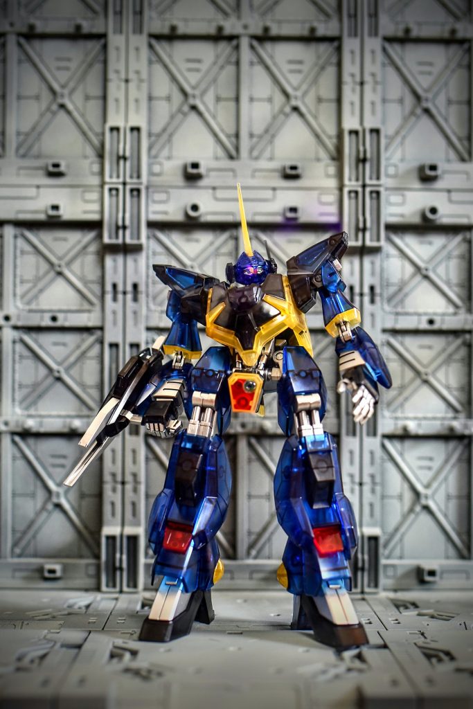 ガンダムMK-IIの簡易量産機であり、後の連邦量産機の傑作機ジェガンに影響を与えたとも言われる名機。