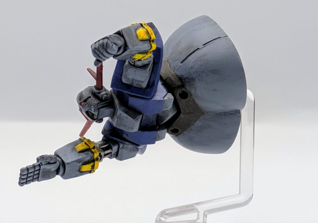 ジオングも飛行形態なのがいいです。