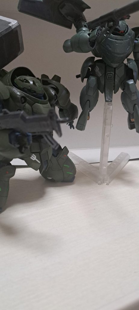 ずっと欲しかったのですが中々売ってなくて。ふとネットをみてたら定価で出てました。ただ送料500円送料入れても安いっ。ちょっと前に再販されてたのですね。実に緑がお似合い。鉄血では涙無しではいられないエピソードでしたが、やはり終始ニコニコでした。今回もご覧頂きありがとうございました。