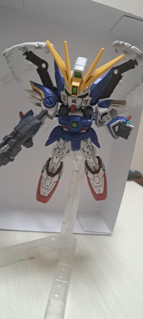 SDとはいえ羽があるぶんボリュームを感じます。