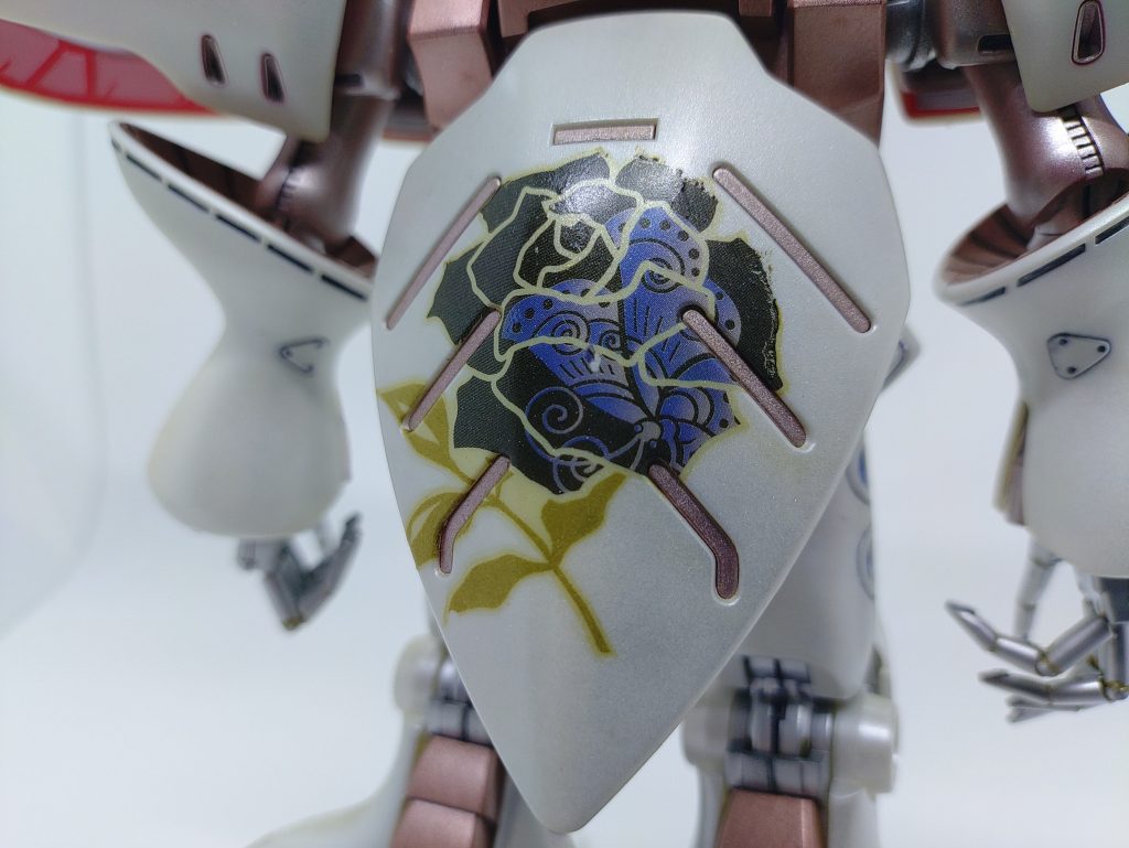 トップコートで固定しています。