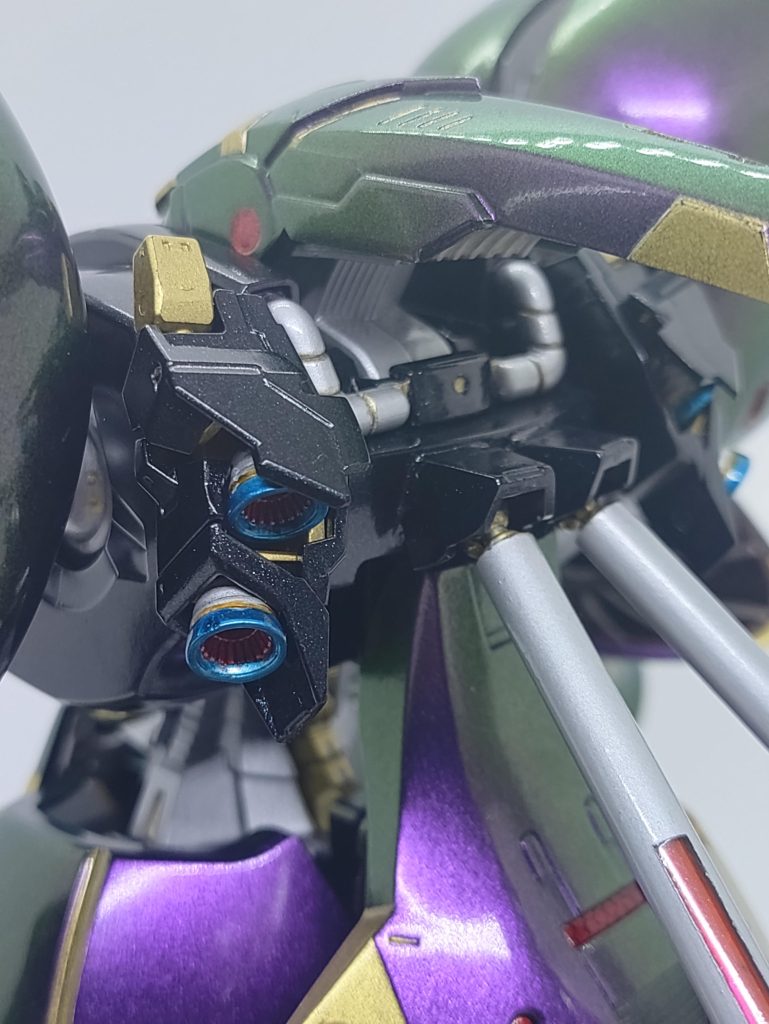 なるべく元から装備されてたように作りました。