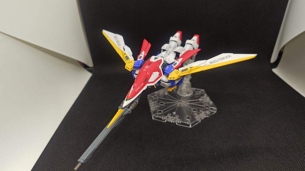 バード形態。主翼のデカールがよく見えてカッコ良いと思ってます。MS形態のときは後ろなので。