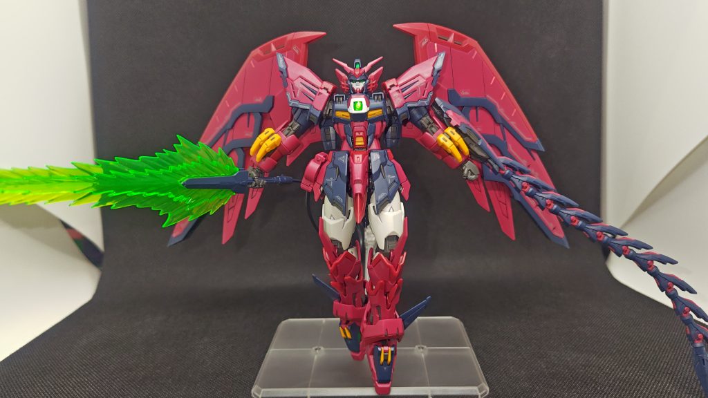 ガンダムW30周年記念イラストや特別PVに出てきたときのポーズをイメージして。