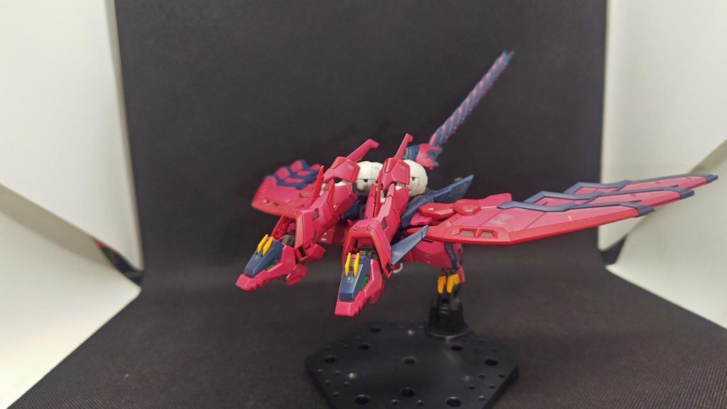 MA形態。変形機構は海老反りと、かなり独特です。それでも結構カッチリしてるあたり、流石RGです。