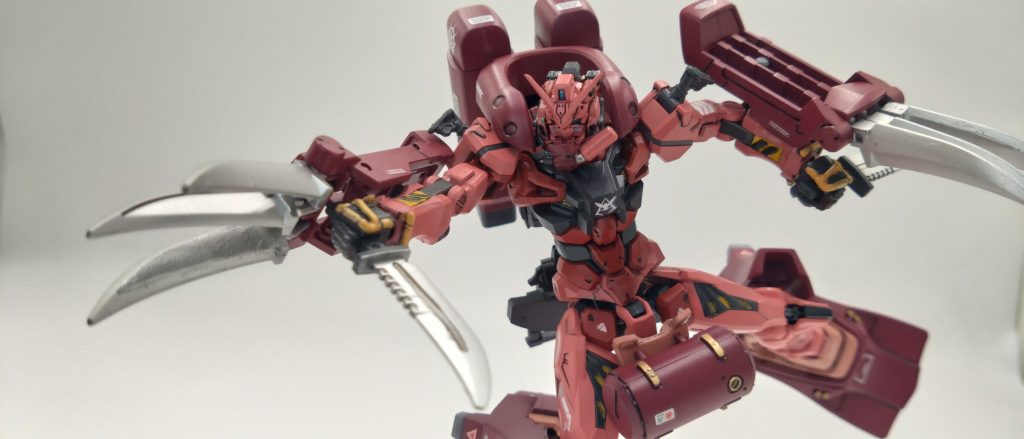 数々シャアの水中戦成果とガンダムの学習CPデータが蓄積したおかげで一年戦争後期末期のジオンの海洋戦術は拡大し苦戦したフィッシュアイや水中型軽キャノンも勝てるようになり先に目標していた海洋戦力を掌握できた。