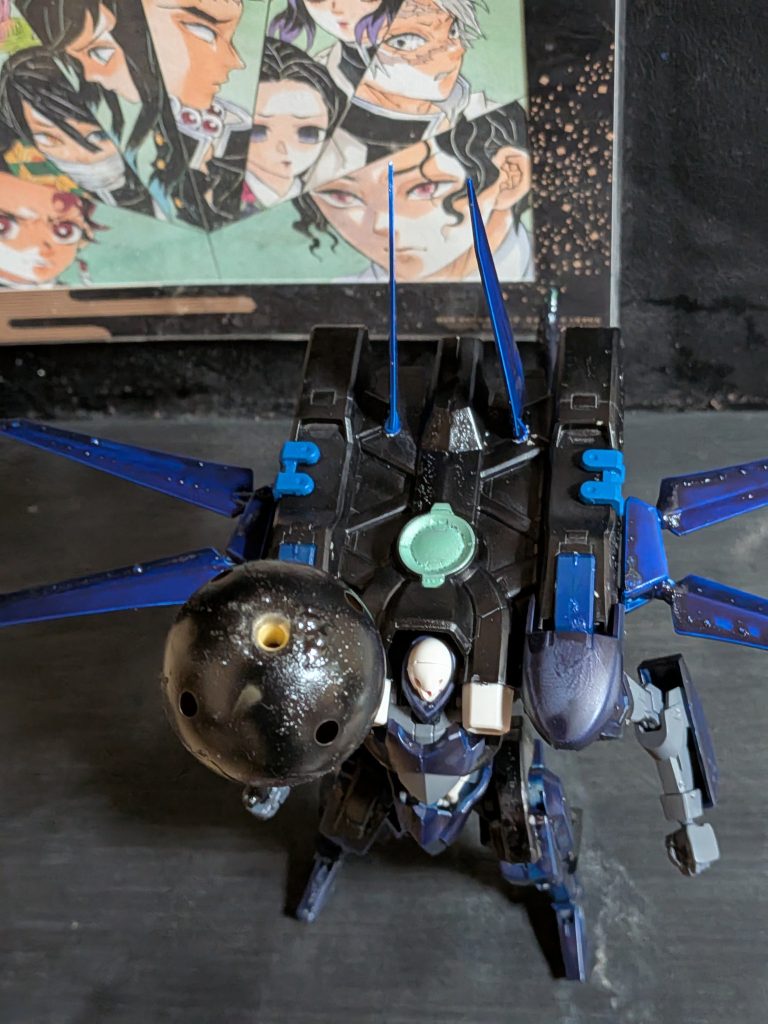 上からのアングル少し虫ぽいかな？