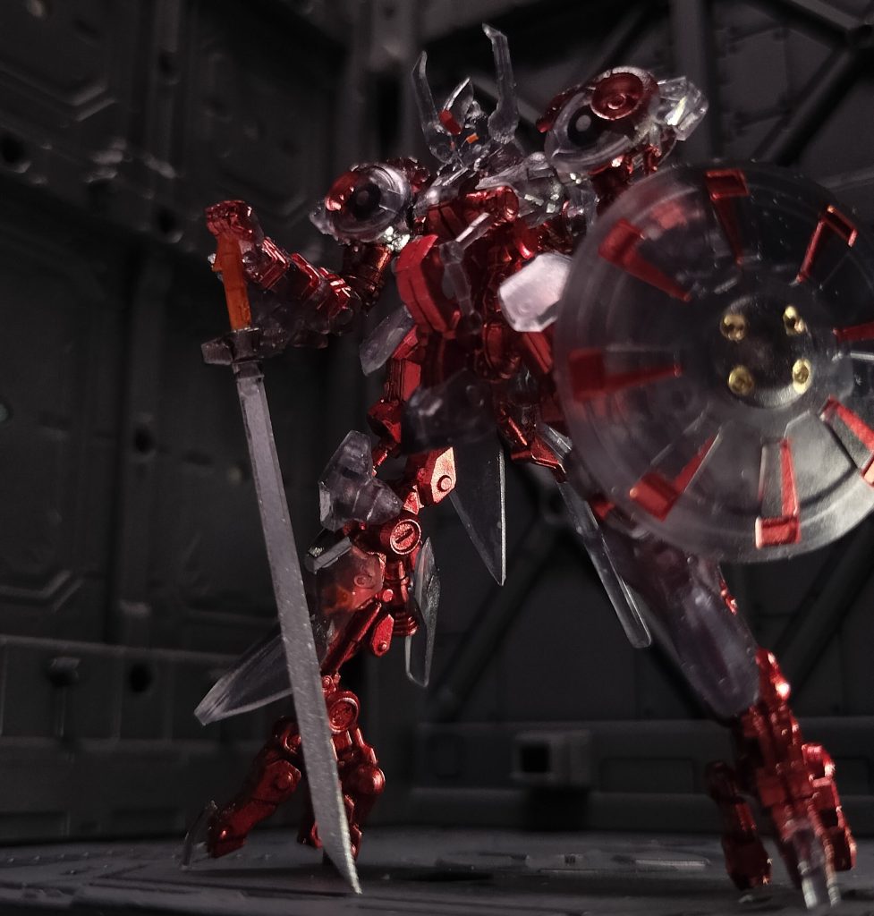 14. 子どもからは「武者ガンダム?」と言われる始末。私は何を作ろうとしていたのだろうか・・・。